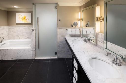 Hyatt Regency Columbus - Housity