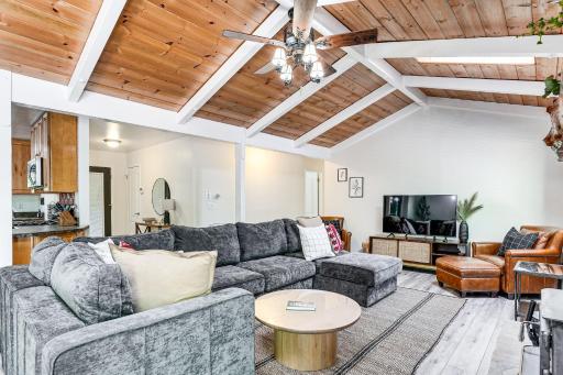 The Cub House with Hot Tub and Arcade in Arnold! - Housity
