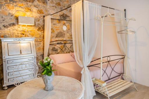 Monolocale con bagno e angolo cottura Nido in Toscana - Housity