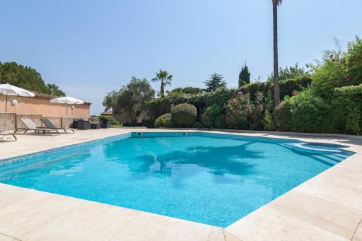 Castel 'Provence - Housity