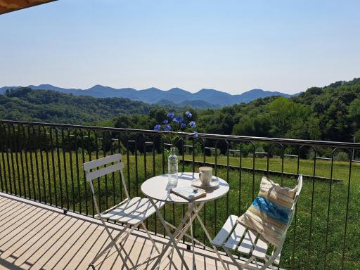 Agriturismo Riva Beata - Podere Cunial appartamenti, produzione e degustazioni vini Asolo Prosecco DOCG - Housity