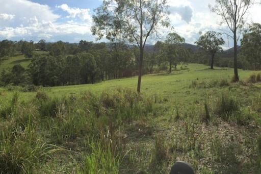 Charity Creek Retreat - Housity