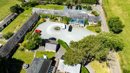 Nant Yr Odyn Country Hotel & Restaurant Ltd - Housity