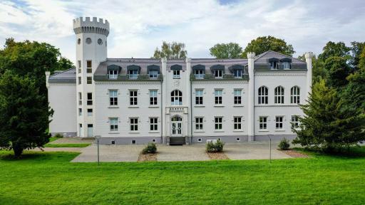 Schloss Hohendorf - Housity