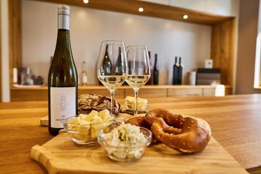 Ferienwohnungen im Weingut Huff-Doll - Housity