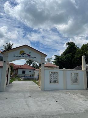 Seaside Beach Resort - Housity