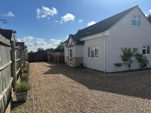 Old Groom's Cottage - Housity