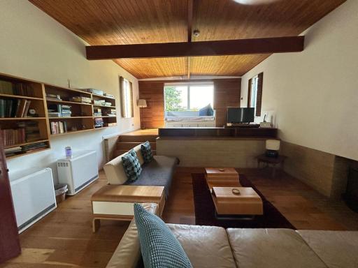 Wood Place - Housity