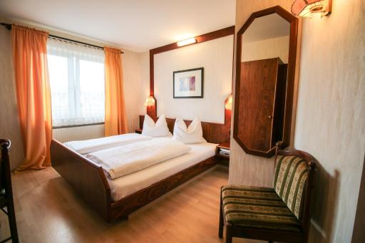 Hotel-Restaurant und Gästehaus Löwen - Housity