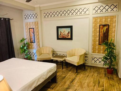 Luxury condo in bahria town phase 1 ideal location - Housity
