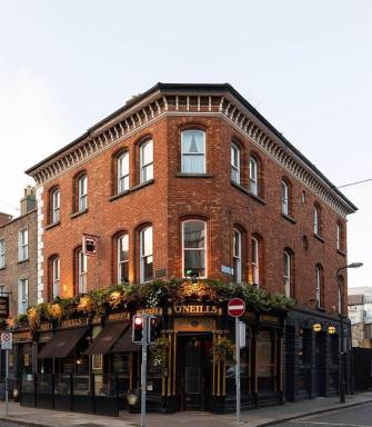 O'Neills Victorian Pub & Townhouse - Housity