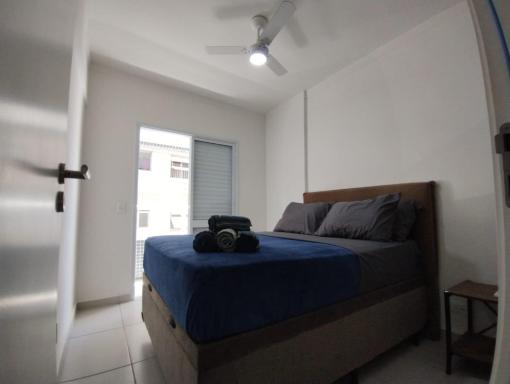Apartamento na praia da Guilhermina com garagem - Housity