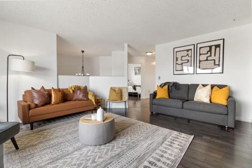 Dino Roar I Sleeps 12 I New - Housity
