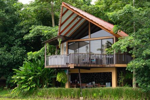 Hotel Ecopaisajes- Lake-Premier-Resort - Housity