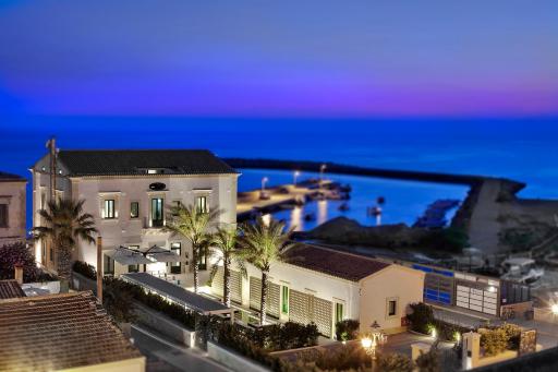 Zafran Boutique Hotel - Housity