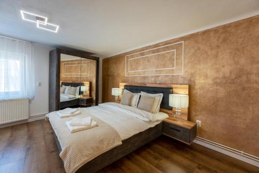 Central House by Amelie - Housity