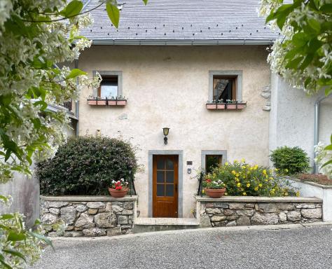 Gite, Close To Hautecombe Abbey, Lac du Bourget - Housity