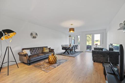 3 Zimmer EG Wohnung direkt am Kurpark - Housity