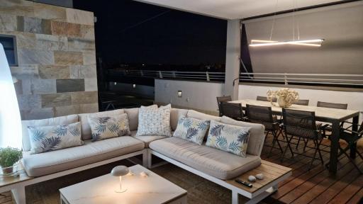 Ático de Lujo con Jacuzzi Climatizado en Terraza - Housity