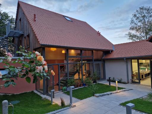 Ada's Buka Chalet auf dem Felsberg - Housity
