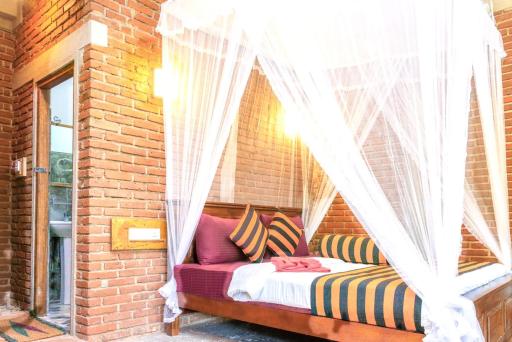 Udessa Rest Ella - Housity