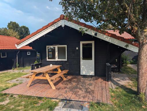 The Bee - Trekkershuts & Apartment - Housity