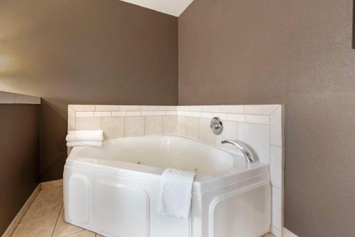 Best Western Canon City - Housity