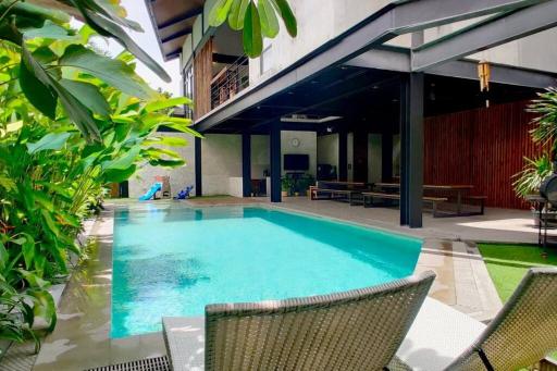 Diwata Villa - Casa Tropica Modern Villa - Housity