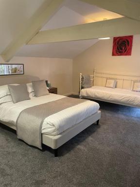 The Castle Inn - Housity