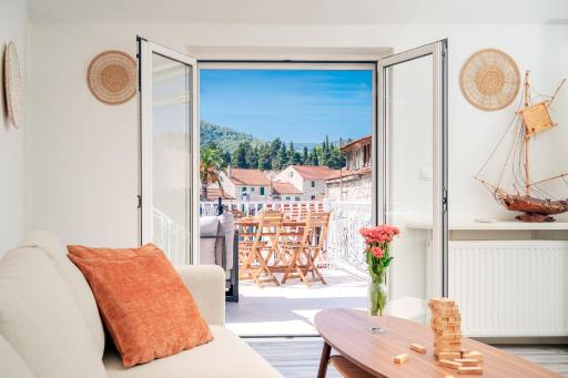 Pharos Sunset - Stari Grad Center - Housity