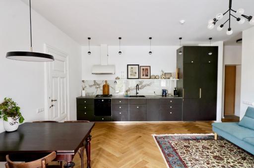 NEW! WARM and COSY apartment with private ENTRANCE and PARKING in a city center - Housity