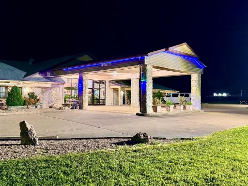 Owensville Inn - Housity