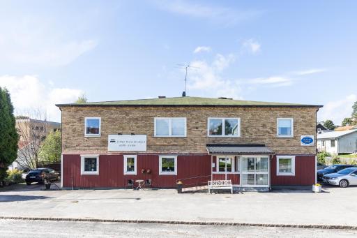 Lenas Bed &amp; Breakfast - Housity