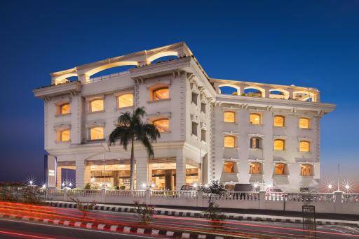 Inn Riviera Jammu - Housity