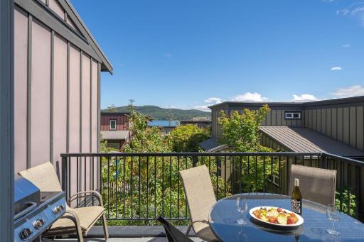 Sooke Harbour Resort & Marina - Housity