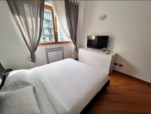 Best Stay - Central Station Suite Apartments - Housity