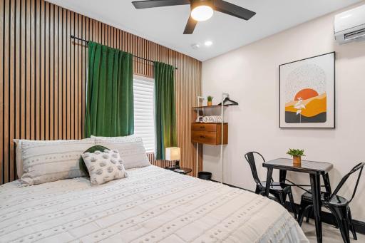 Baybreeze Apartments by Lowkl - Housity