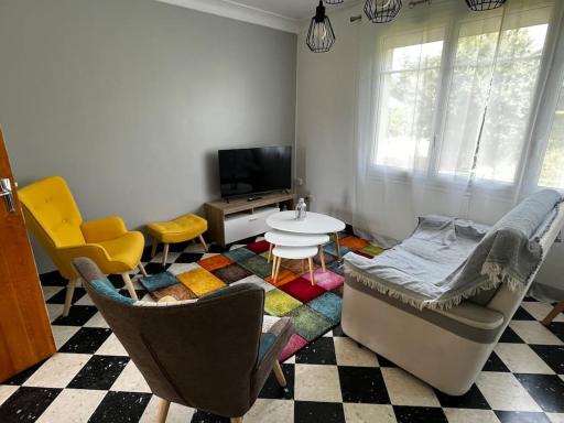 Maison 3 chambres, 2 sdb avec jardin Connerré - Housity