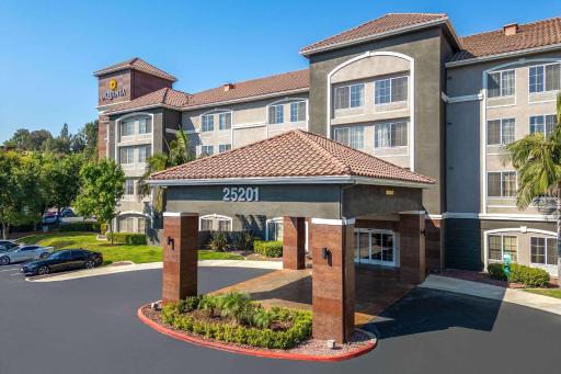 La Quinta by Wyndham Santa Clarita - Valencia - Housity