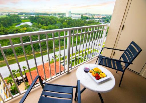 The Point Hotel & Suites Universal - Housity