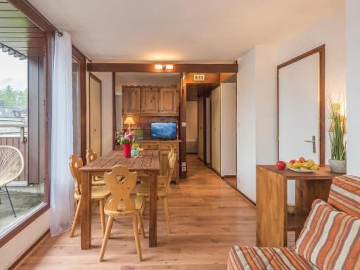 3 Pièces à Chamonix avec Terrasse, Parking et Animaux admis - FR-1-517-14 - Housity