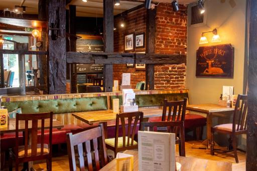 The White Hart by Innkeeper's Collection - Housity