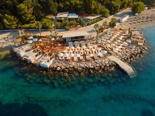 Radisson Blu Resort & Spa - Housity