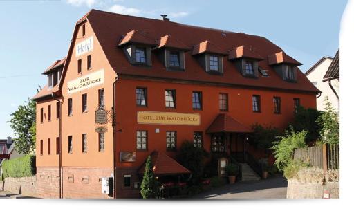 Haus zur Waldbrücke - Housity