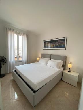 Garibaldi18 - Housity