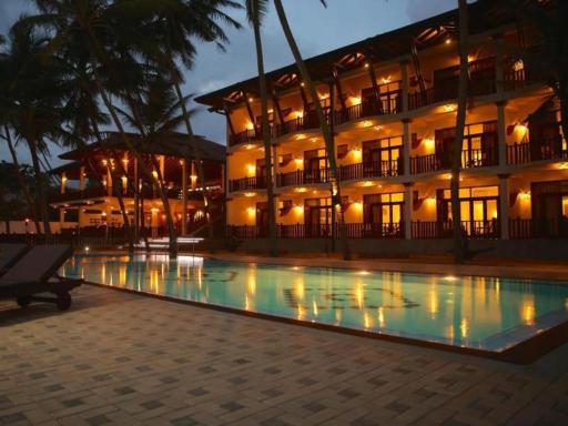 Whispering Palms Hotel - Housity