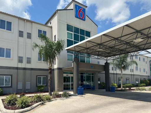 Motel 6-Mission, TX - Housity