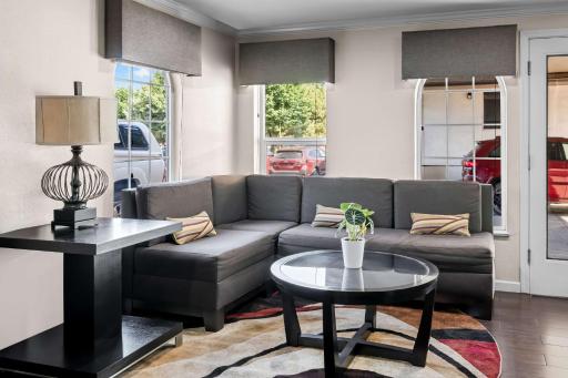 SureStay by Best Western Lakeview - Housity