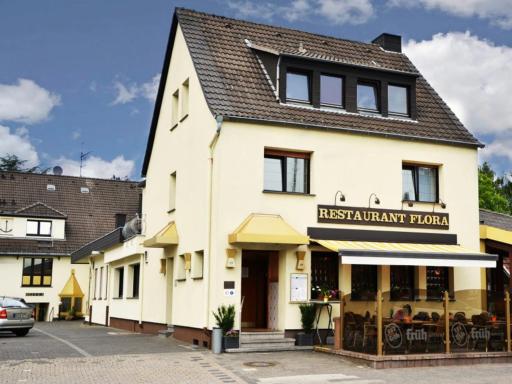Hotel Flora - Housity