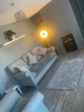 2 bedroom house Belfast city - Housity